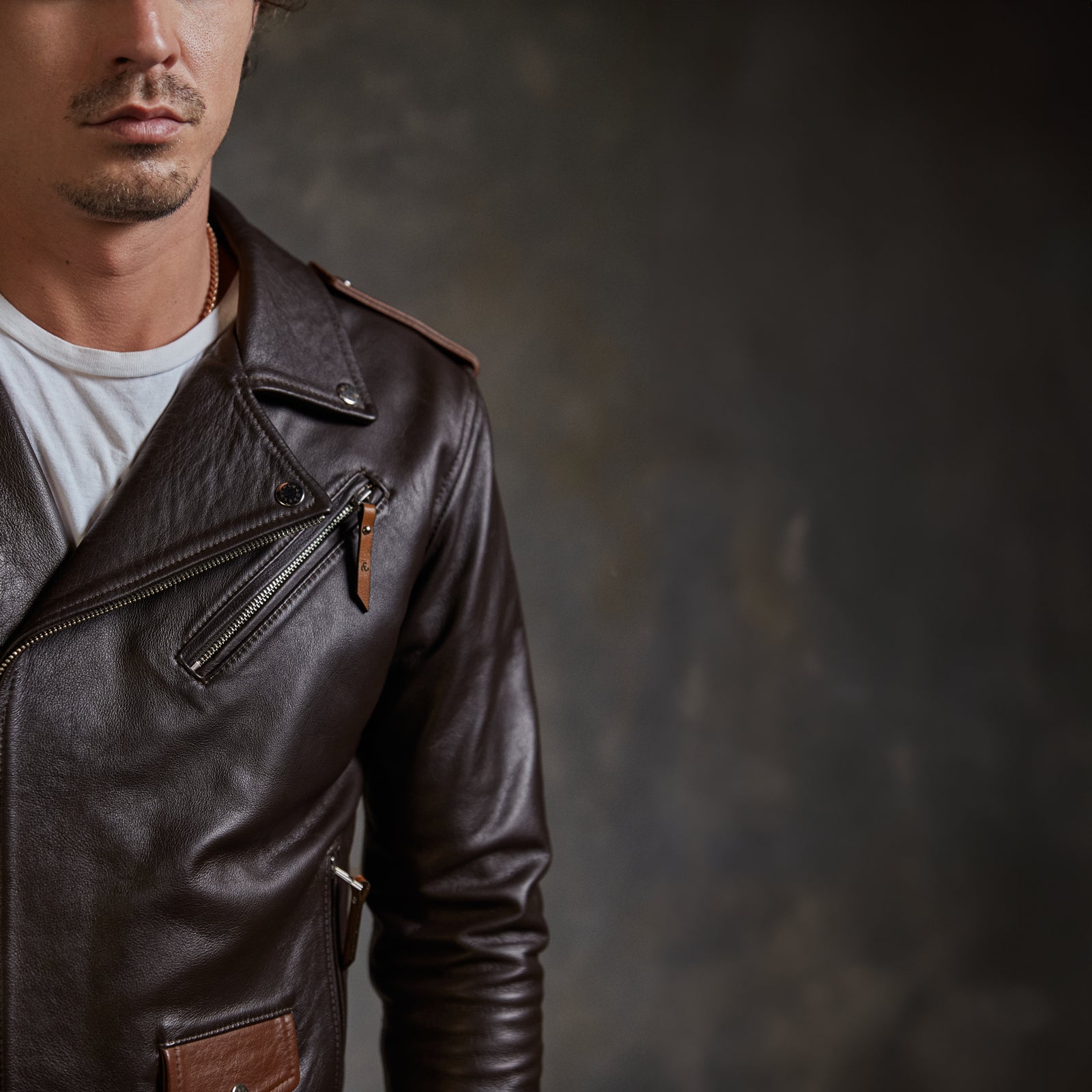 BIKER JACKET FRONT DETAIL BROWN WALNUT