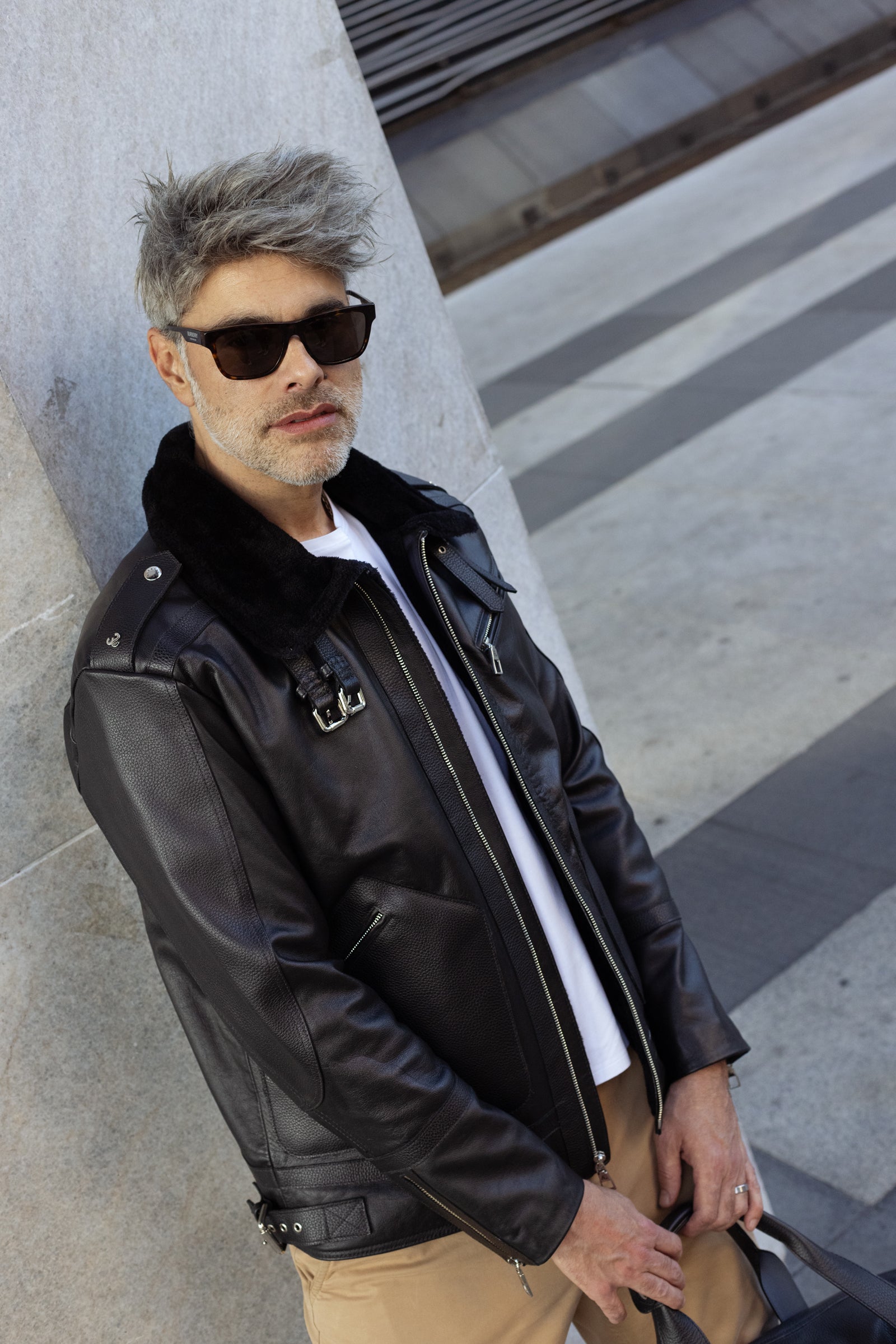 BOMBER JACKET BLACK OPEN MODEL
