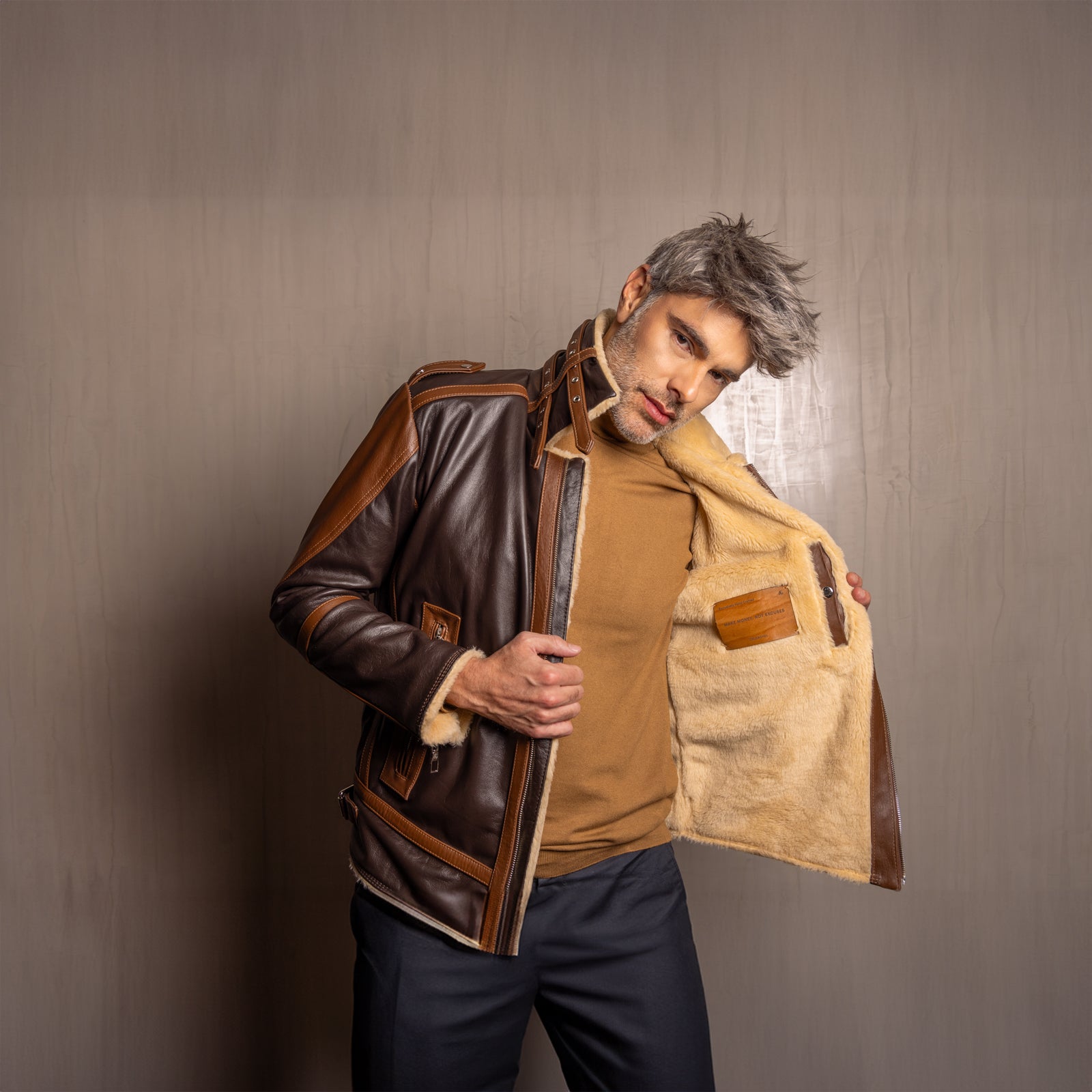 BOMBER JACKET SHEARLING MODEL