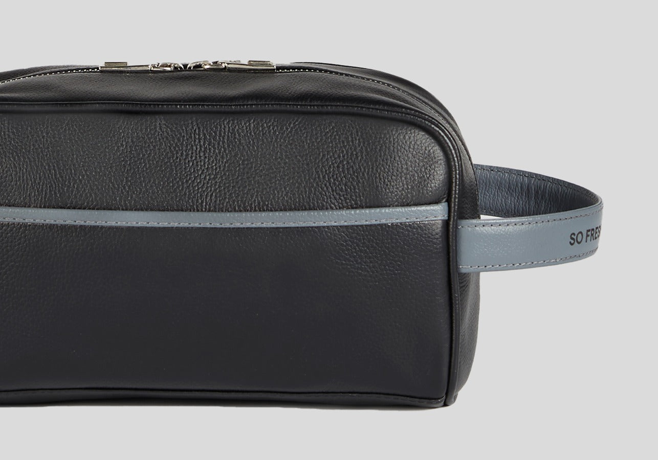 REINHOLD DOPP KIT DETAIL