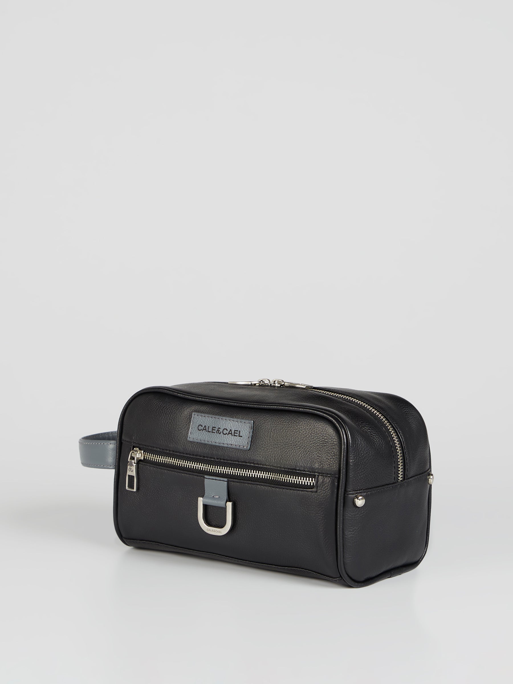 Reinhold Dopp Kit Front