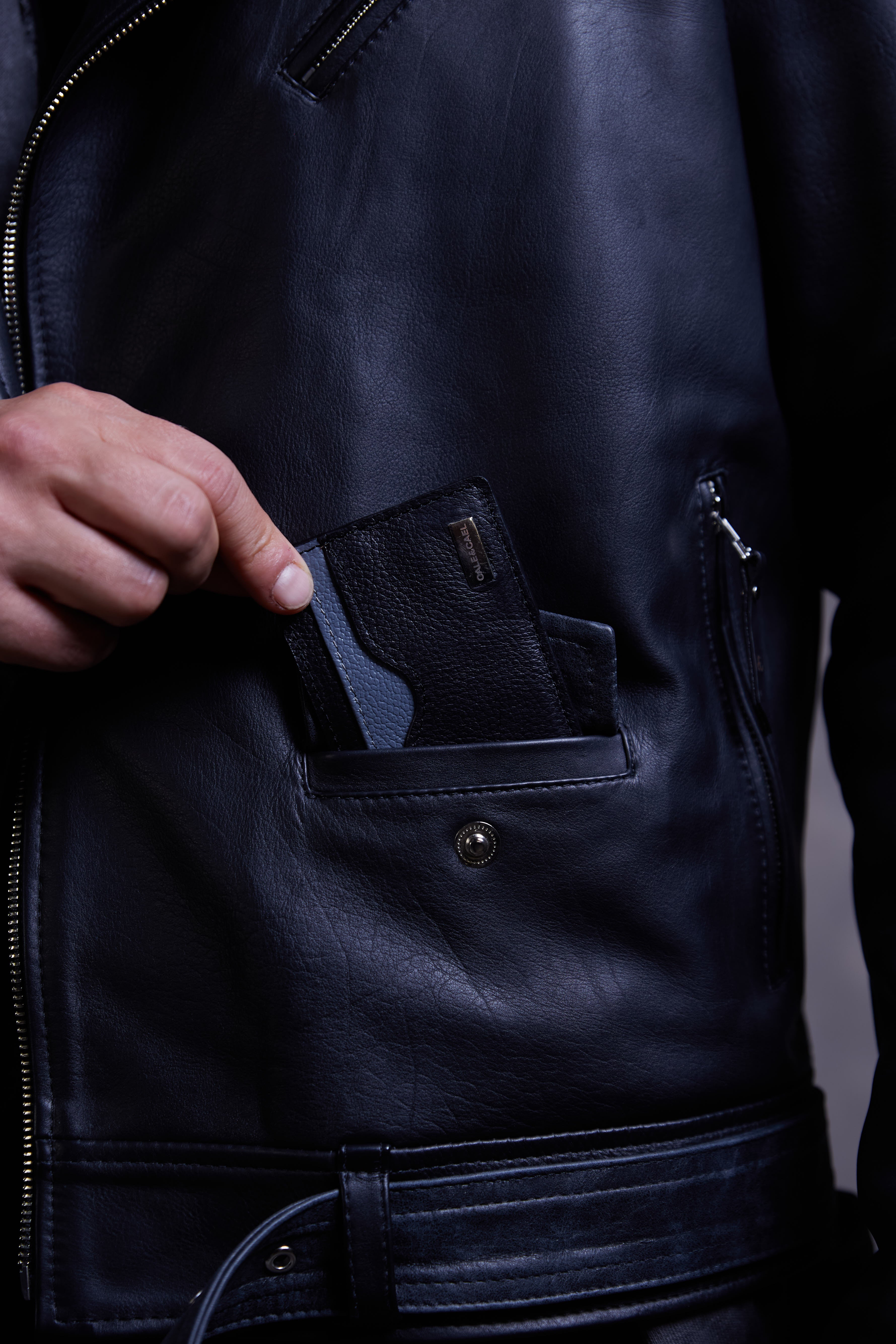 WINNFIELD WALLET BLACK GREY DETAIL