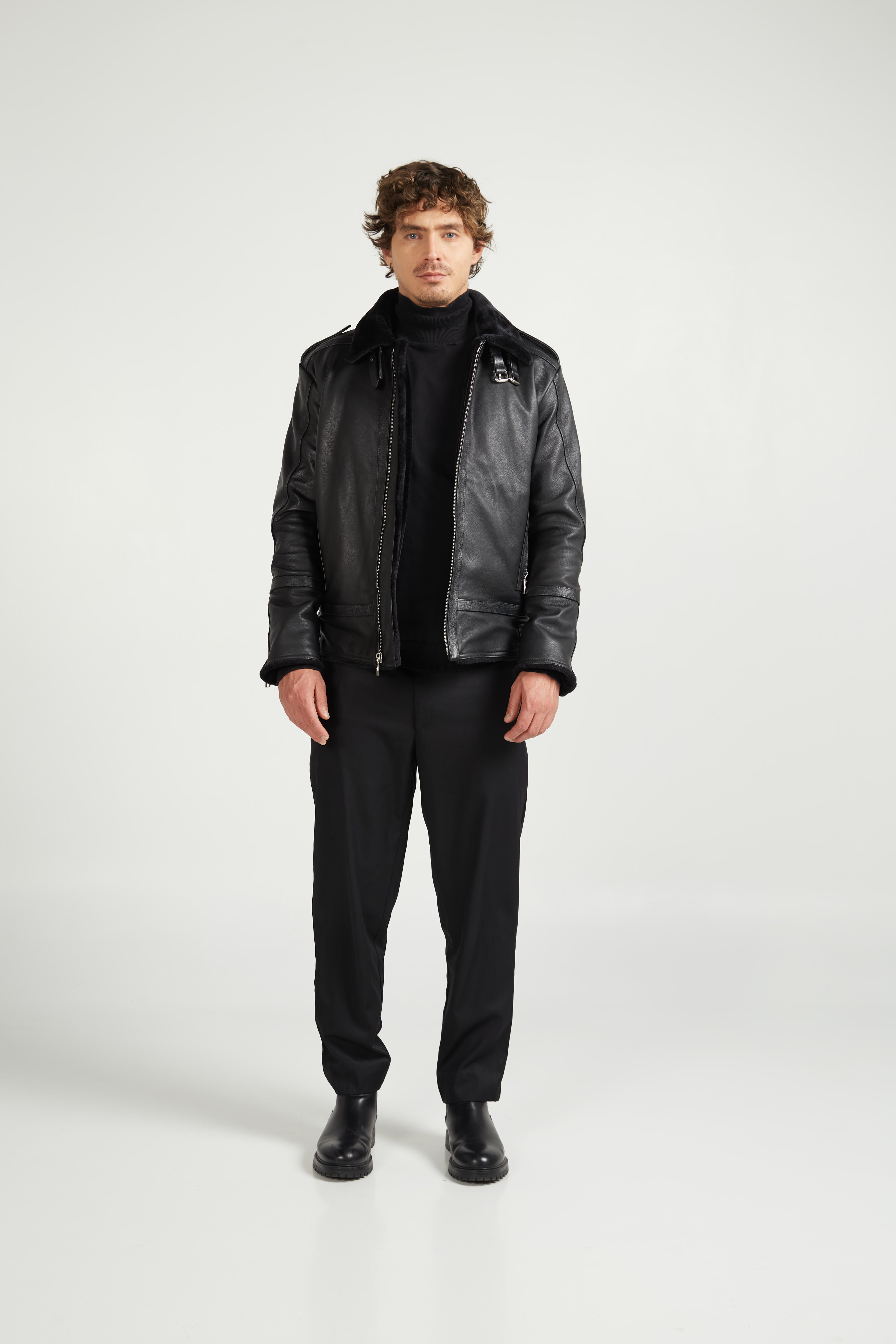 BOMBER JACKET MODEL FRONT